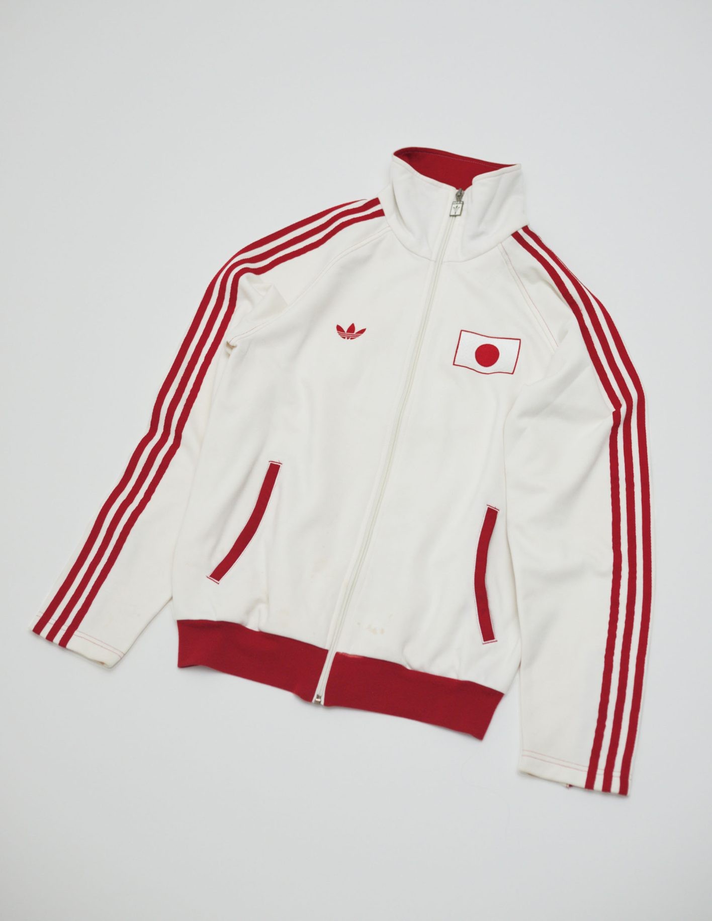 SHISHAMO 宮崎朝子の「捨てられない衣装ものがたり」