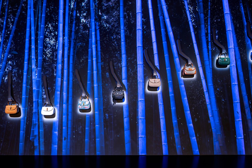 GUCCI COSMOS グッチ - Slide:2