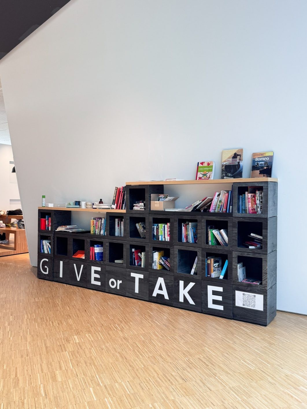 自由でオープンな空間 ドイツ本社に到着 - Slide:8