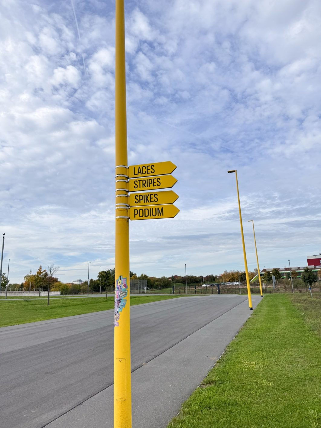 自由でオープンな空間 ドイツ本社に到着 - Slide:2