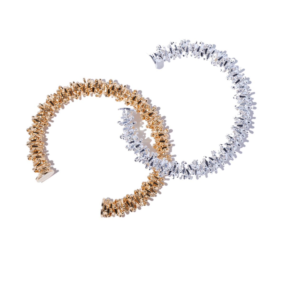 ブレスレット 各¥27,280(ポートレートリポート | ハナ)