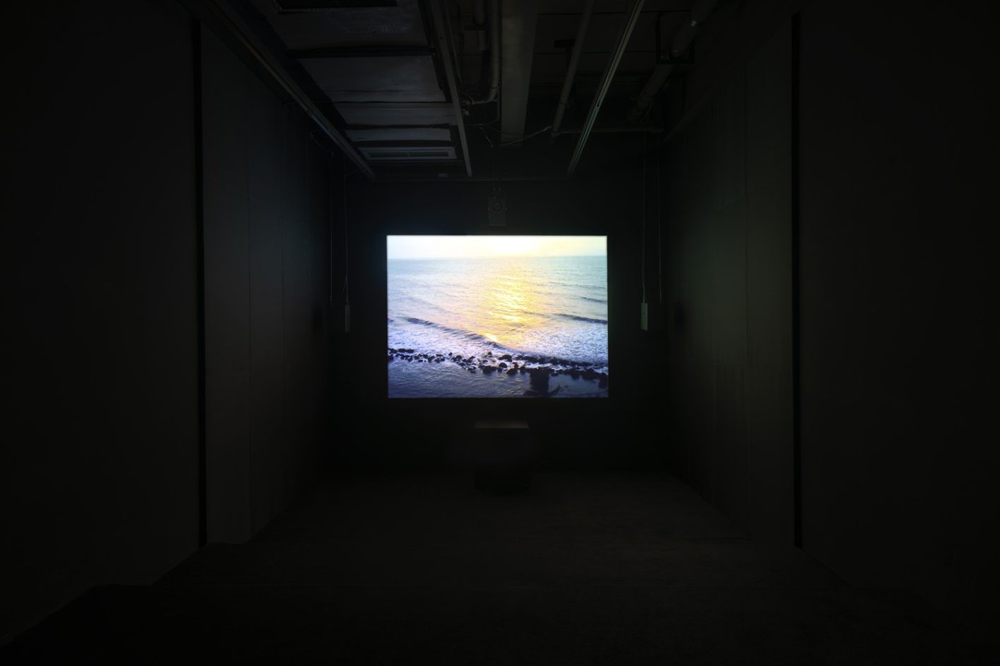 『坂本龍一|音を視る 時を聴く』 - Slide:2