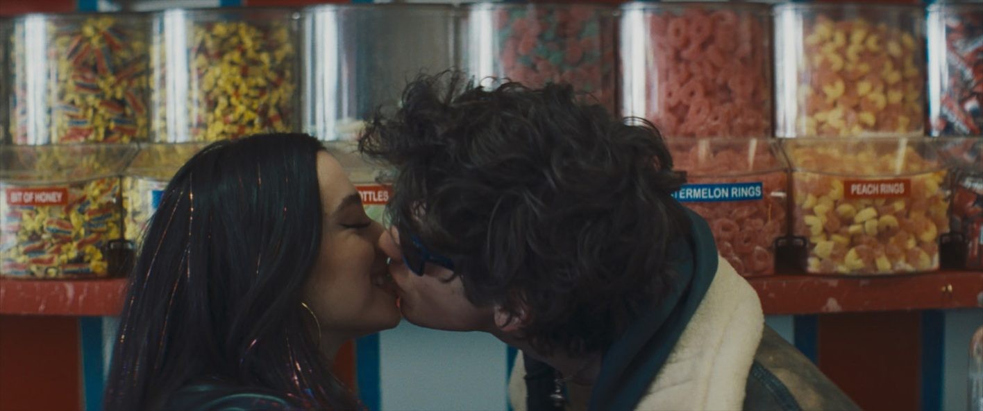 カンヌ国際映画祭パルムドール受賞作『ANORA アノーラ』 - Slide:4