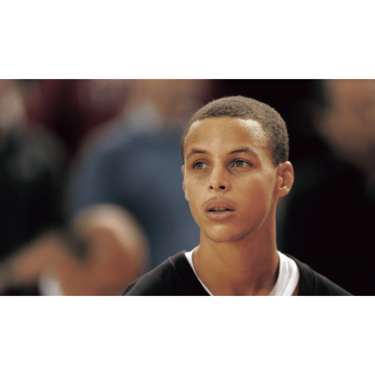 バスケを愛する俳優・萩原利久の愛読書 - Slide:2