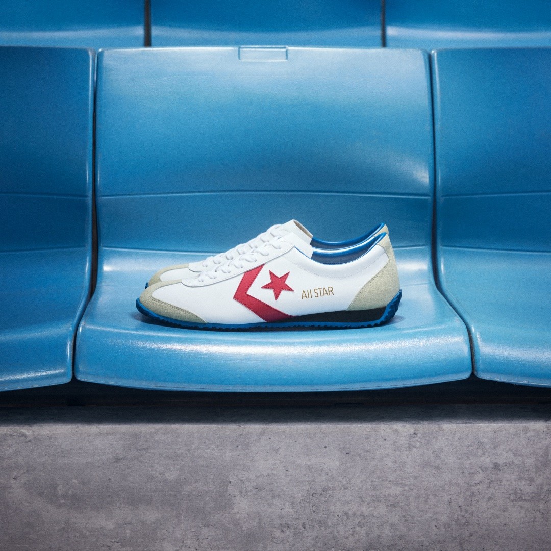 コンバースアディクト 白