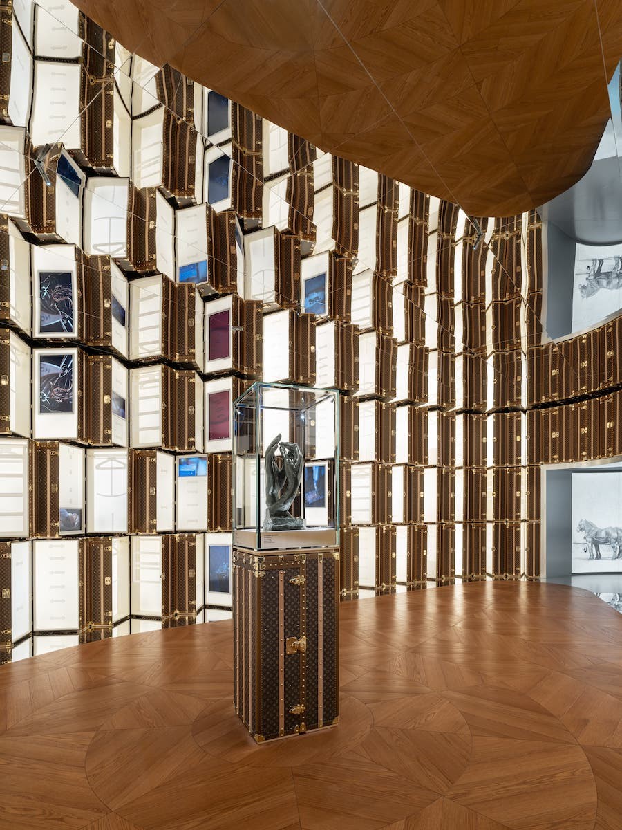 大阪万博 ルイ・ヴィトン トランク1 - Slide:1