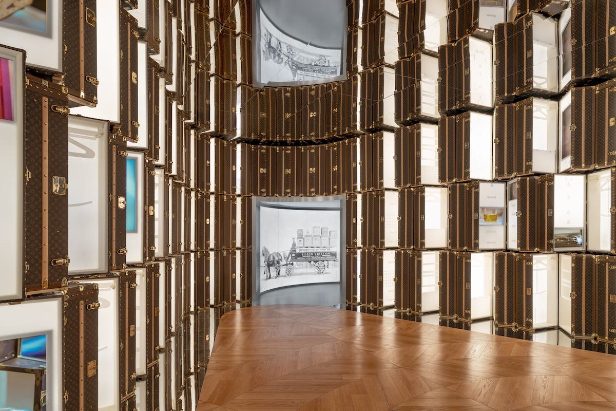 大阪万博 ルイ・ヴィトン トランク2 - Slide:2