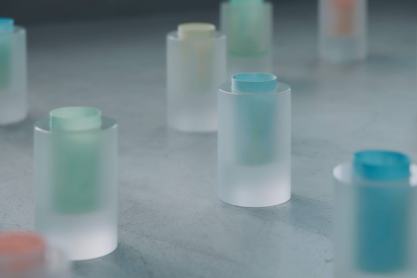 アンドハグス - Slide:1