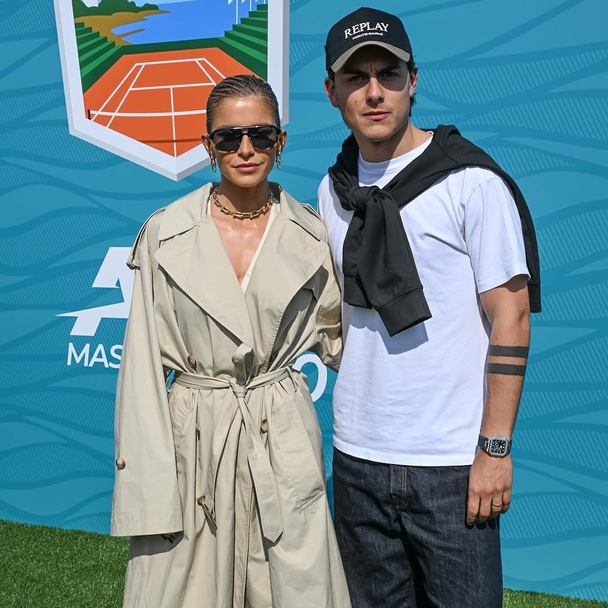 TU-REPLAY caroline paulo - Slide:1