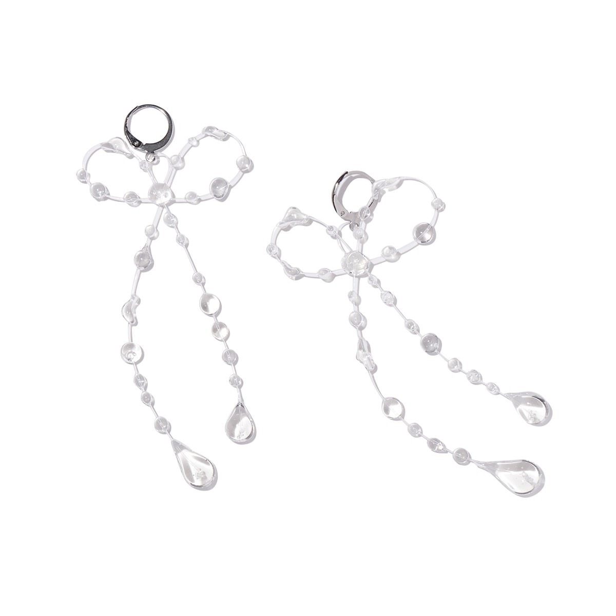 ピアス ¥16,500(ドロールジュエル | ロク アオヤマ)