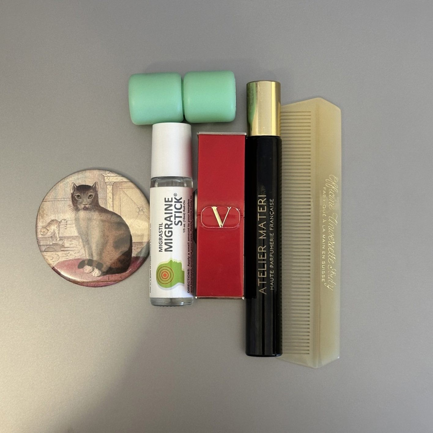 きれいな人のポーチの中身 vol.189 - Slide:1