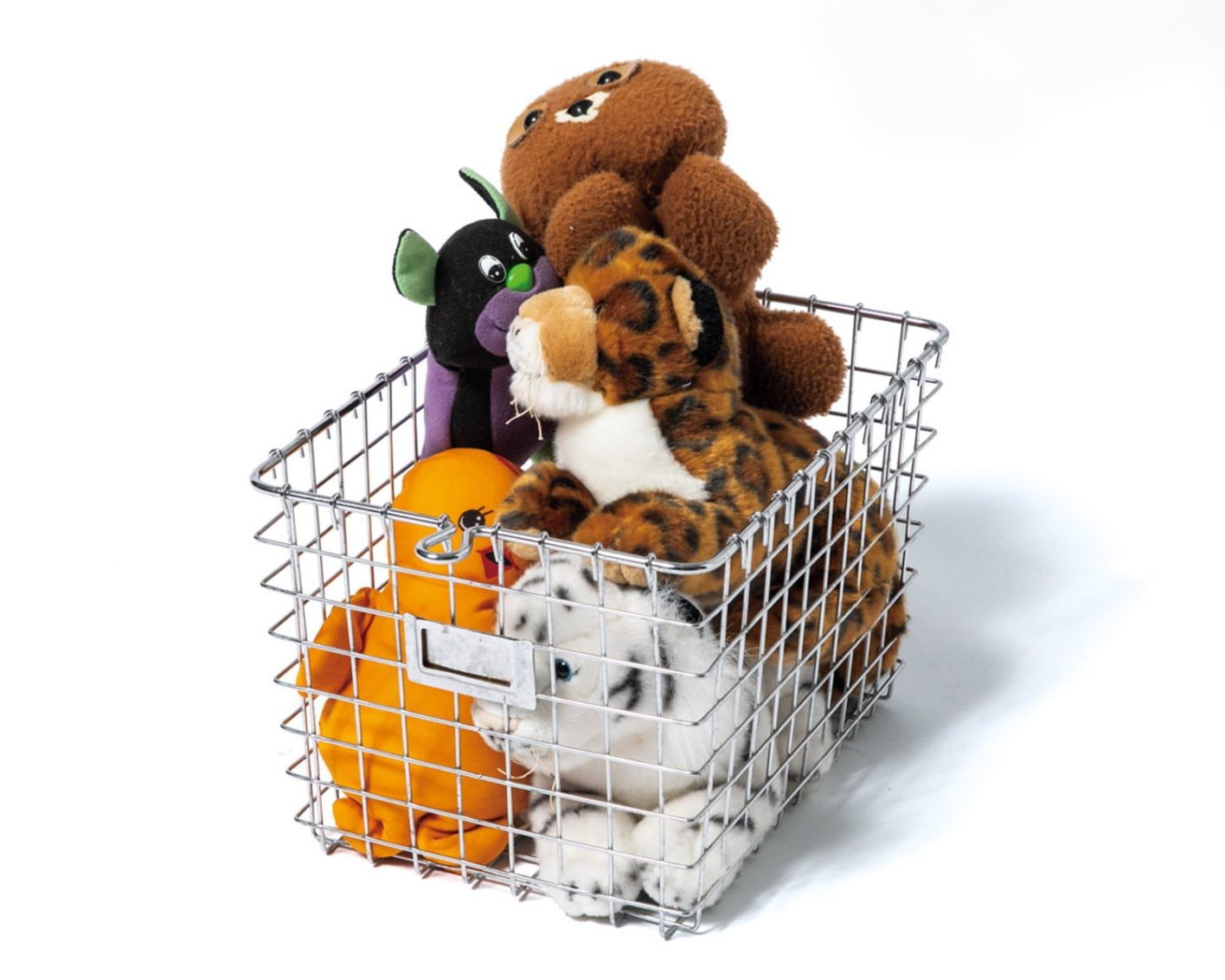 ポイっと入れるだけ!整理下手でも使いこなせるチープ・シックなカゴ - Slide:2