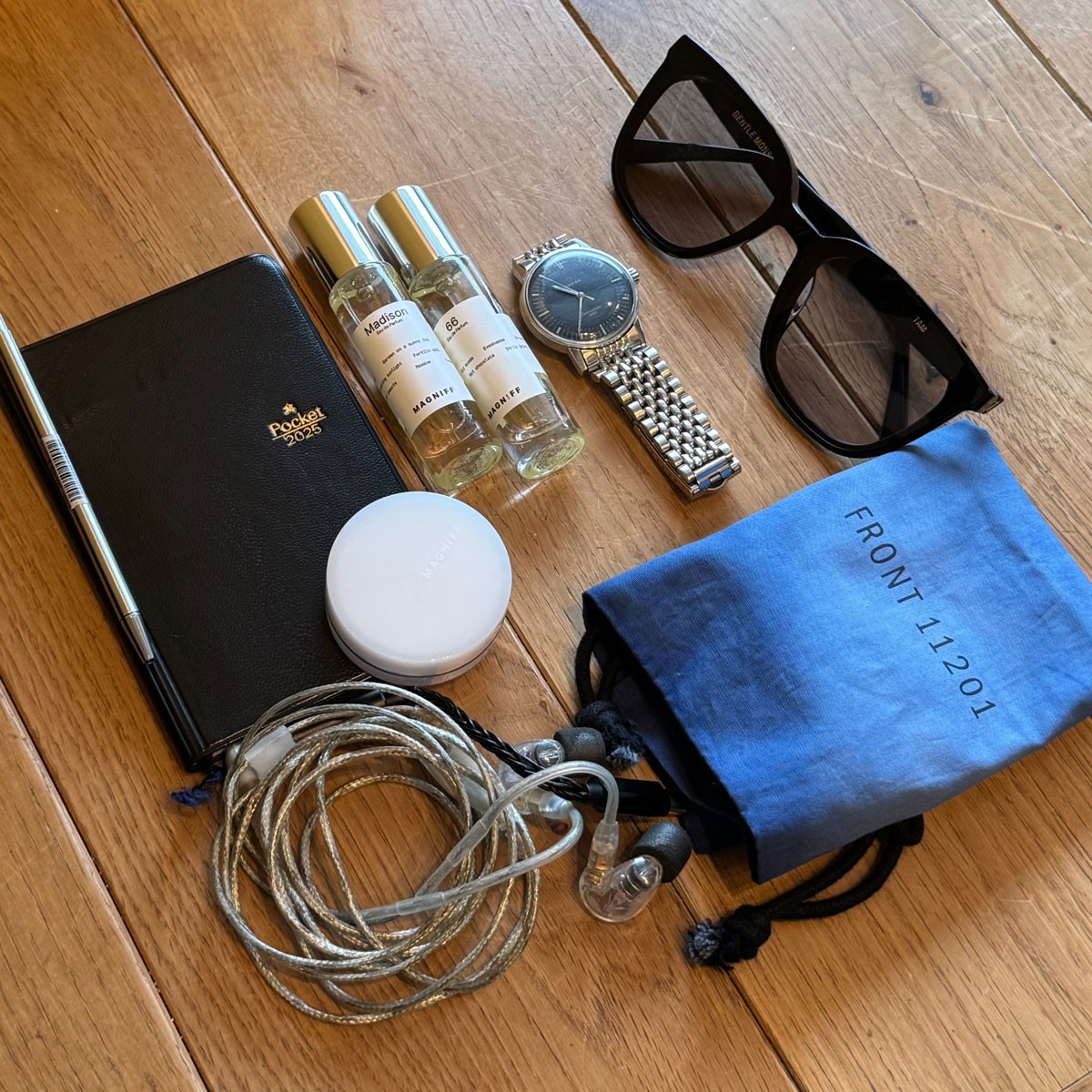 きれいな人のポーチの中身 vol.188 - Slide:1