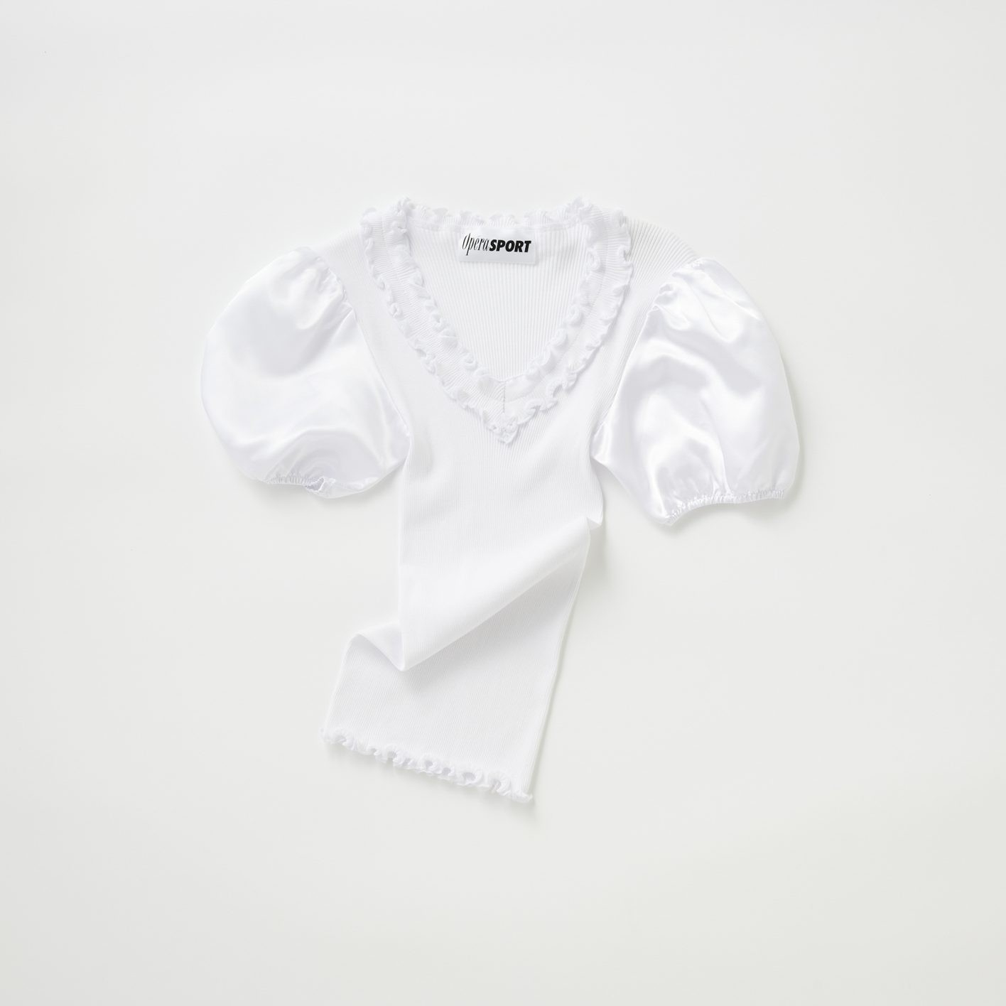 トップ¥22,000(オペラスポーツ | エンメ)03-6419-7712