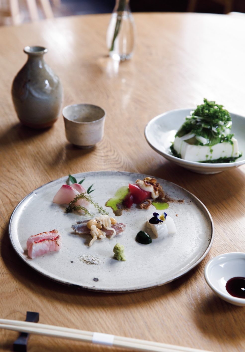 人と自然の恵がめぐりあう、これぞ令和の「日本の酒場」 - Slide:1