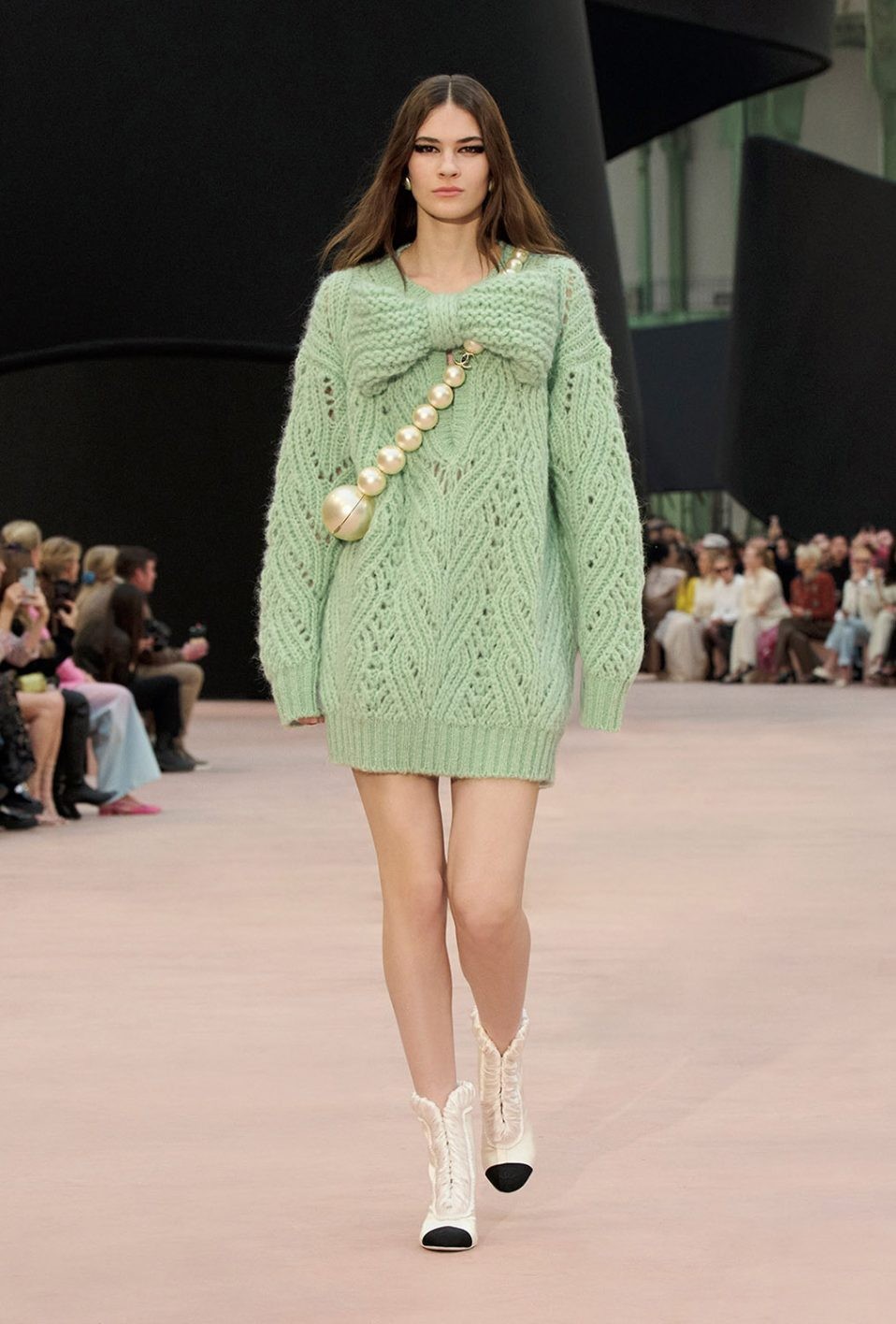 2025-26年秋冬コレクションレポート vol.1 Chanel - Slide:2