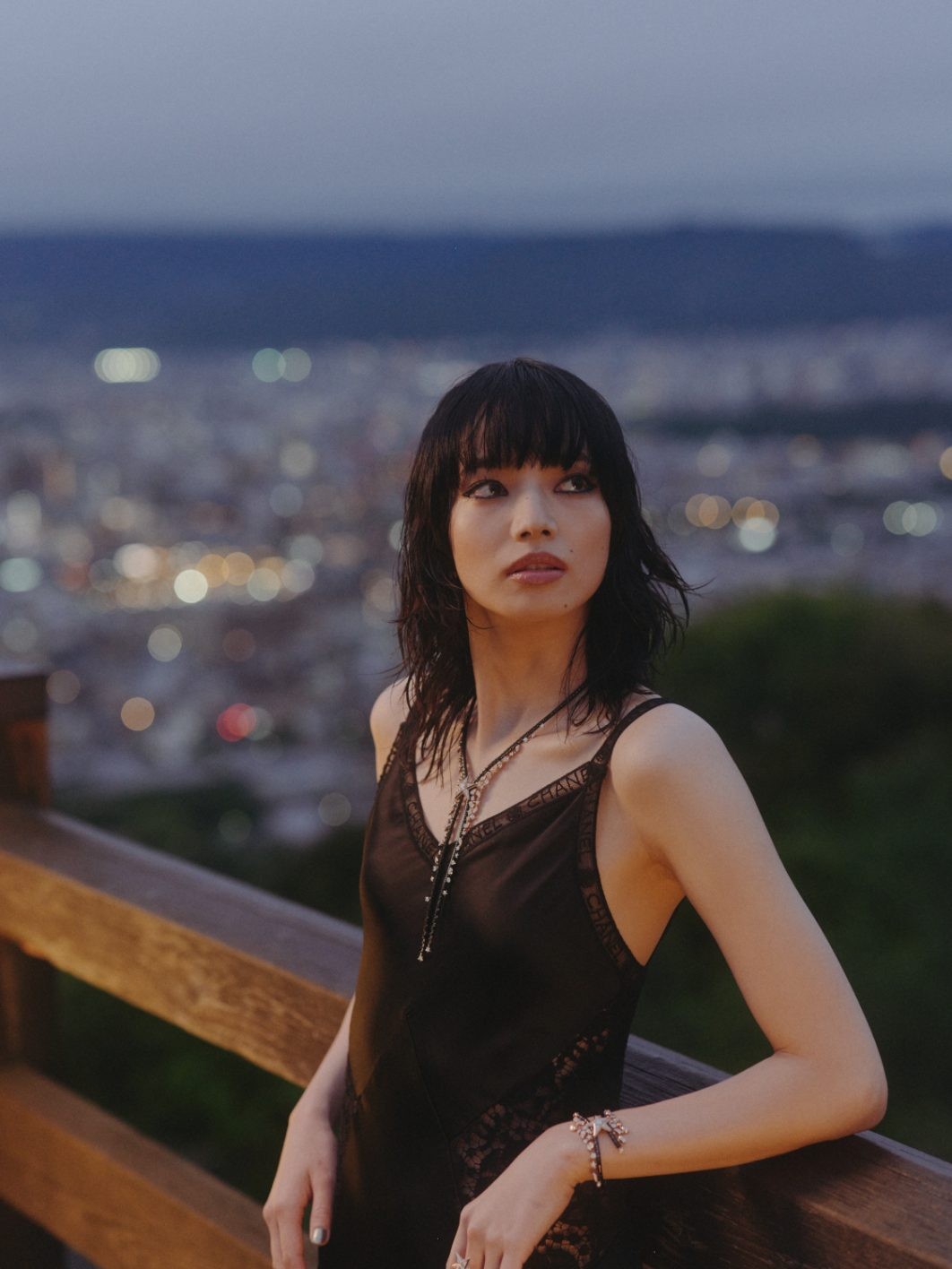 小松菜奈、シャネル、REACH FOR THE STARS - Slide:2