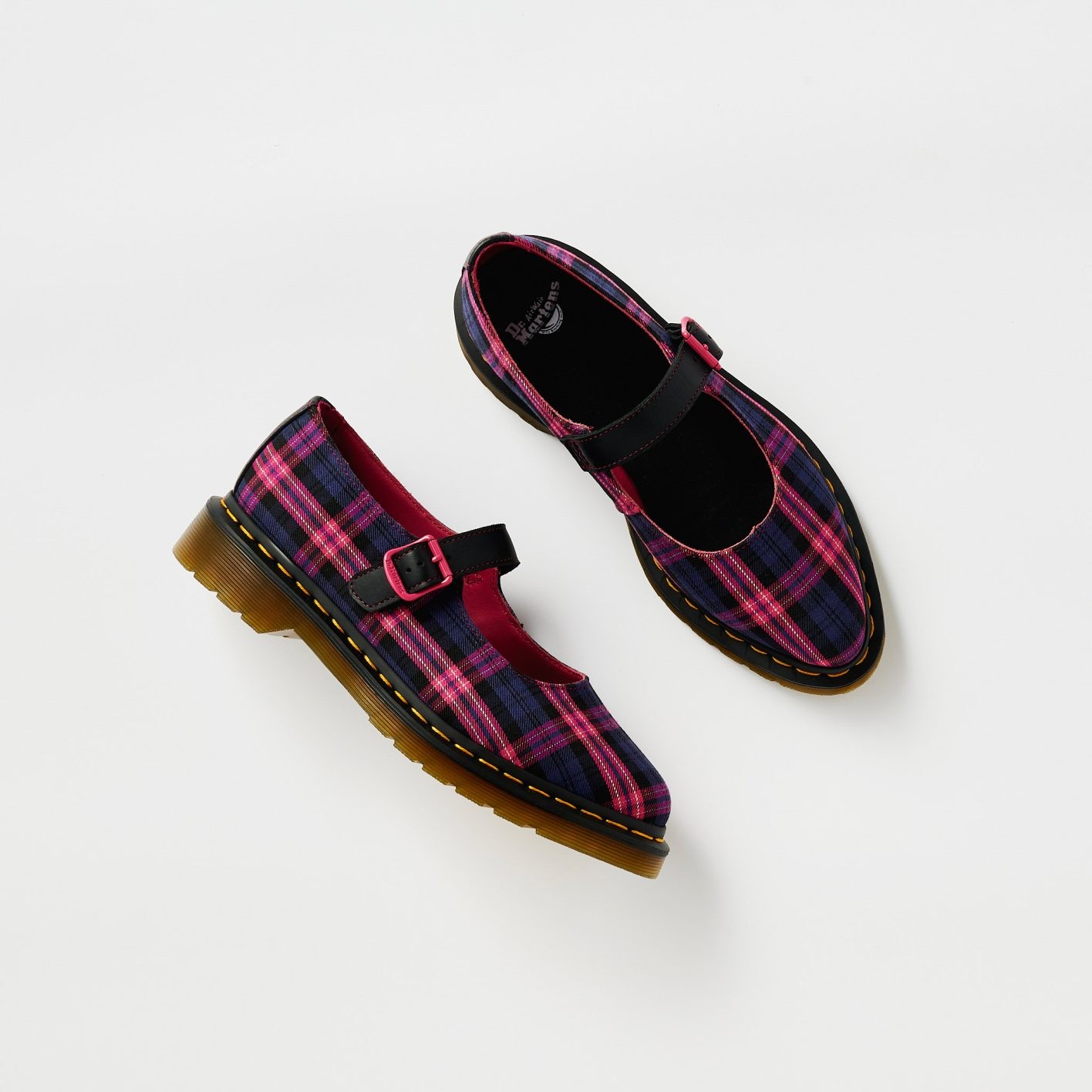 ドクターマーチンのシューズ