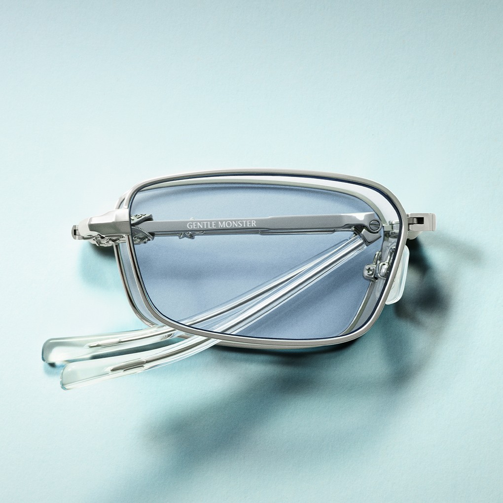 〈ジェントルモンスター〉から折りたためるサングラスが登場 - Slide:7