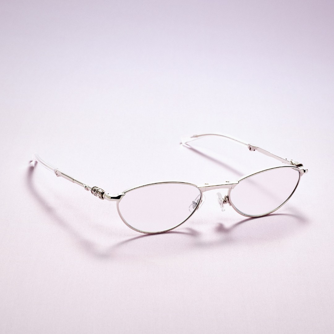 〈ジェントルモンスター〉から折りたためるサングラスが登場 - Slide:3