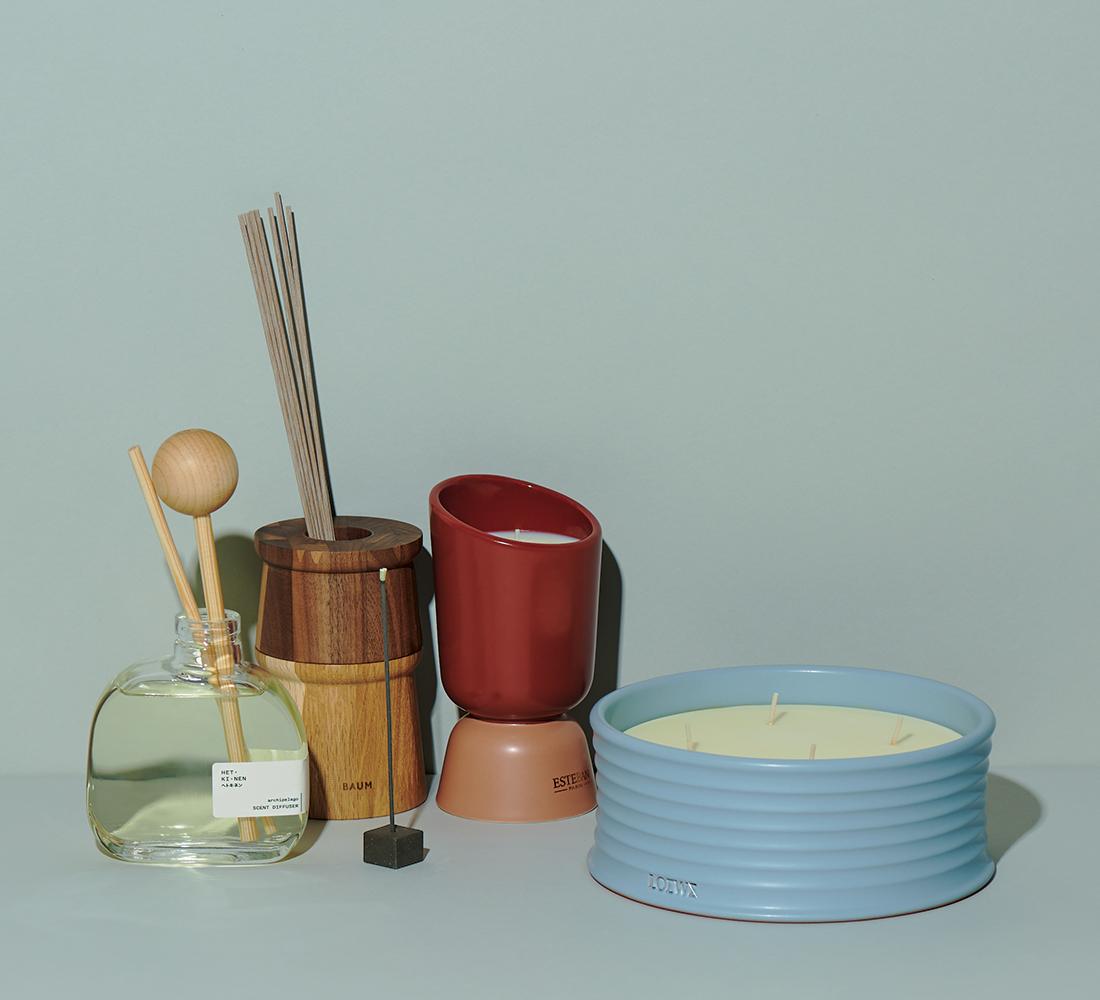 “ゆるめるアロマ”をソファまわりに置いて心身がほぐれるリビングに