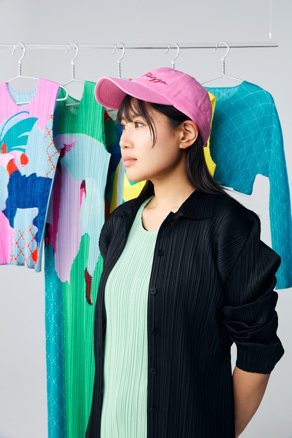 一乗ひかると〈プリーツ プリーズ イッセイ ミヤケ〉の商品 - Slide:1