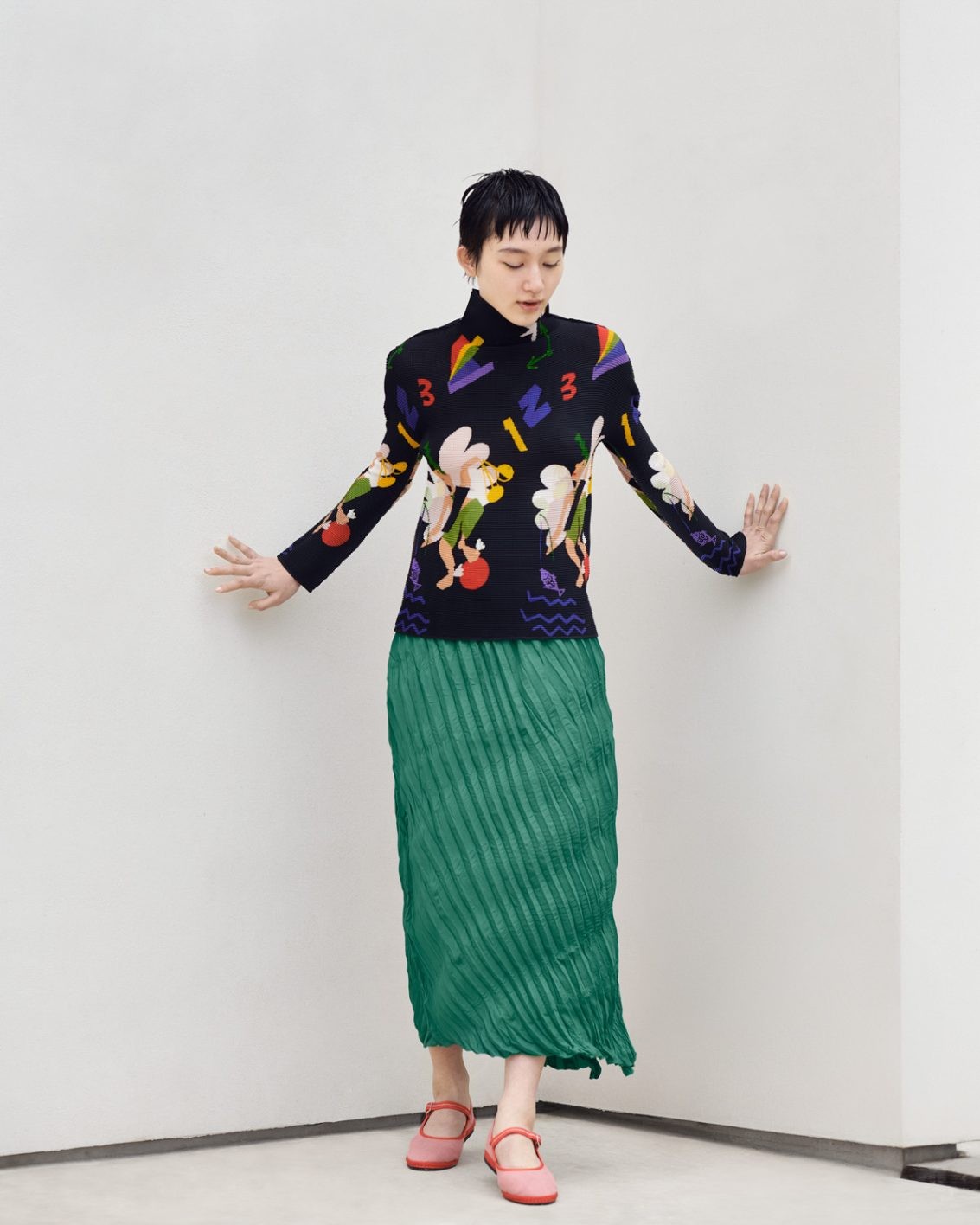 〈me ISSEY MIYAKE〉をまとって、時の冒険へ vol.03 - Slide:1