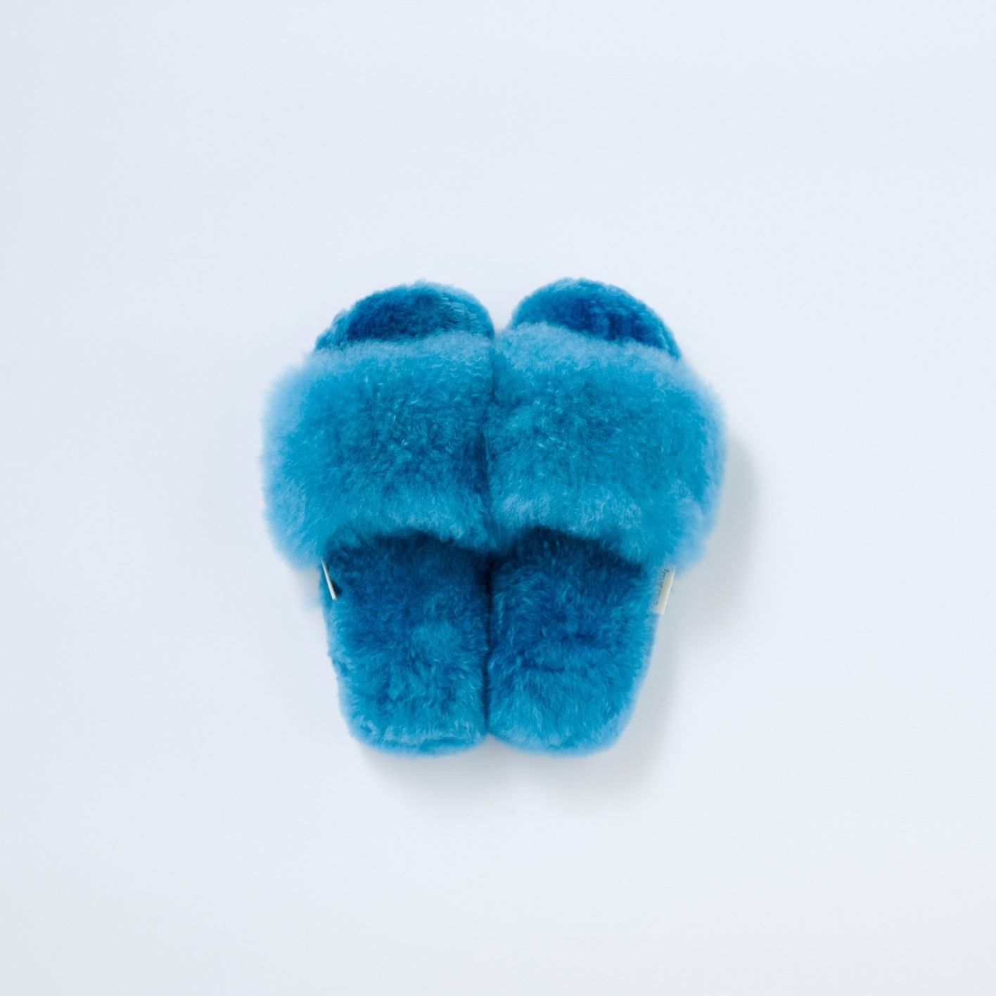 シューズ ¥42,900(インヴェルナ | エストネーション)0120-503-971