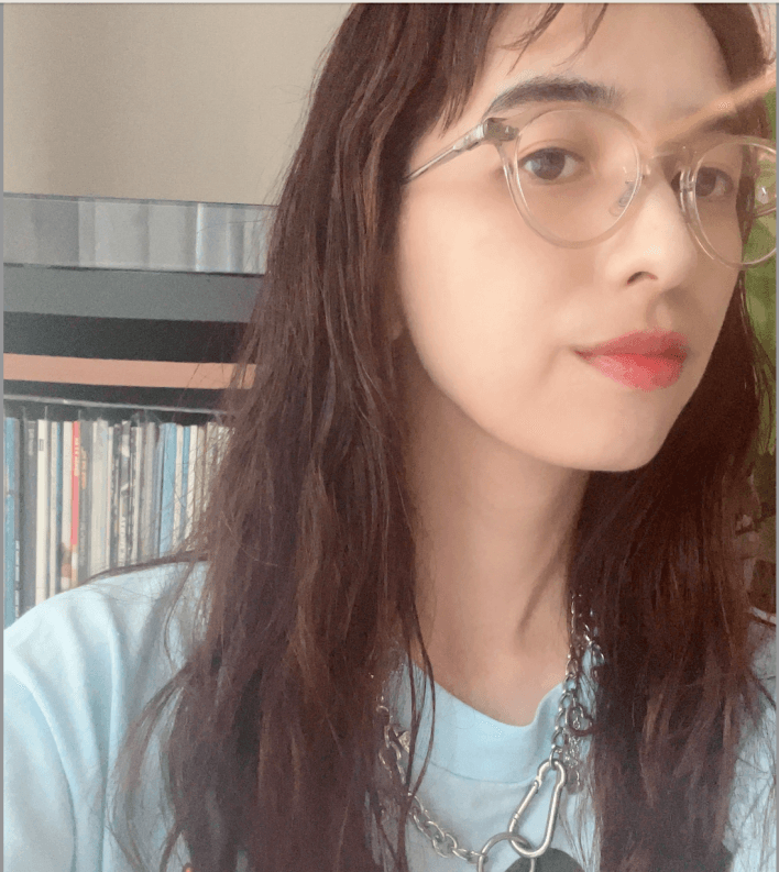 里深さんプロフィール