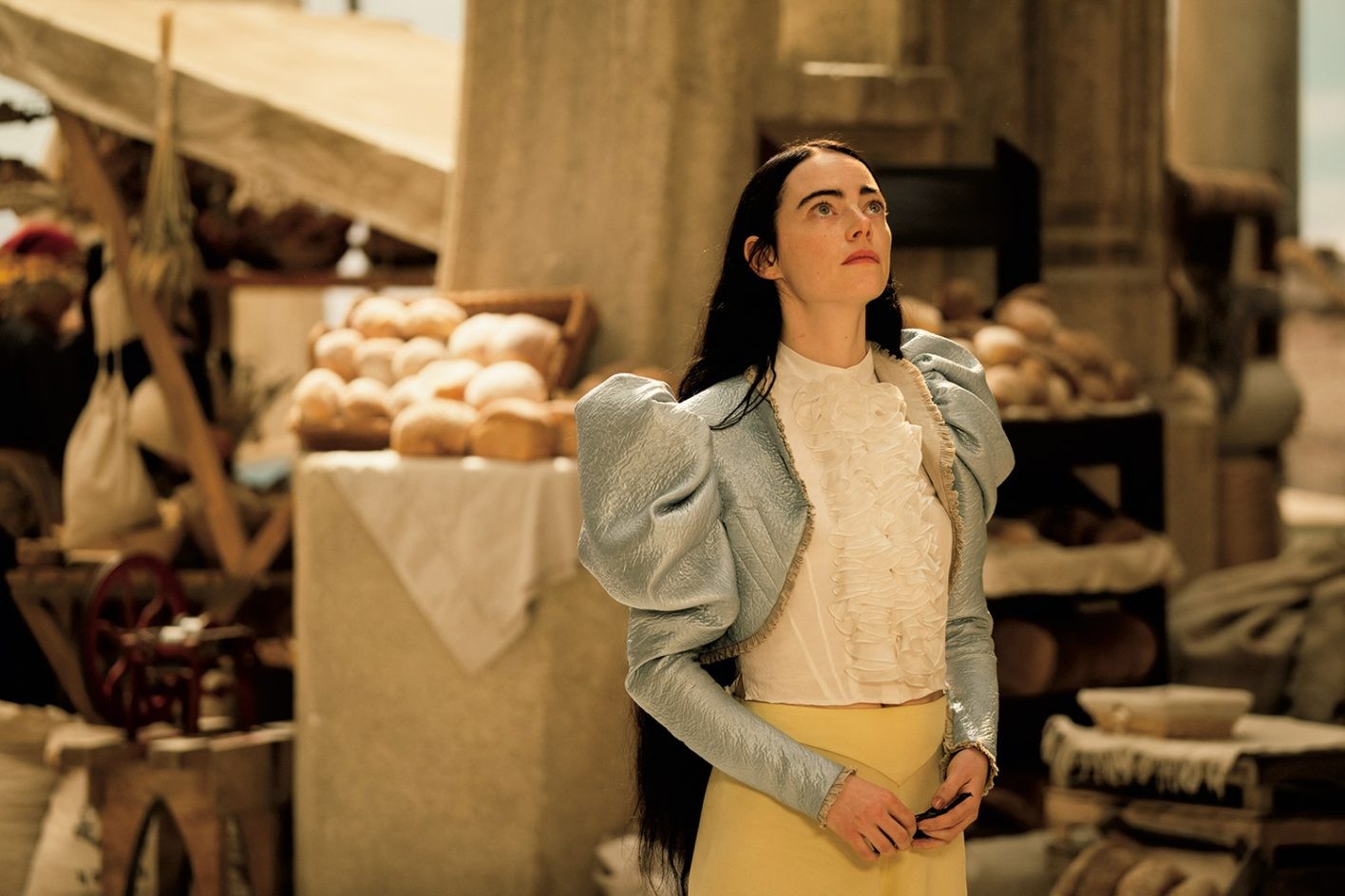 『哀れなるものたち』場面写真