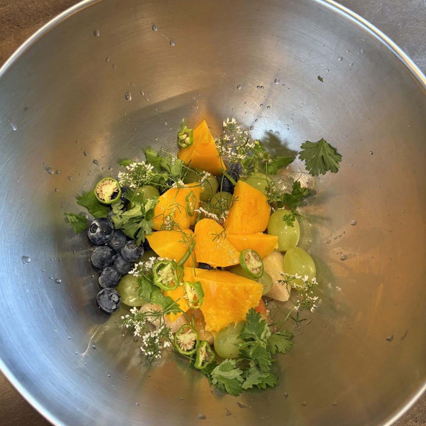 常夏フルーツのソムタム - Slide:1