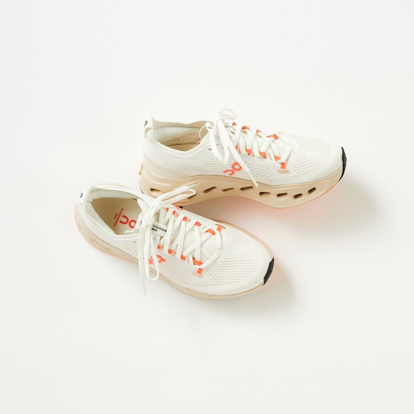 ONのスニーカー