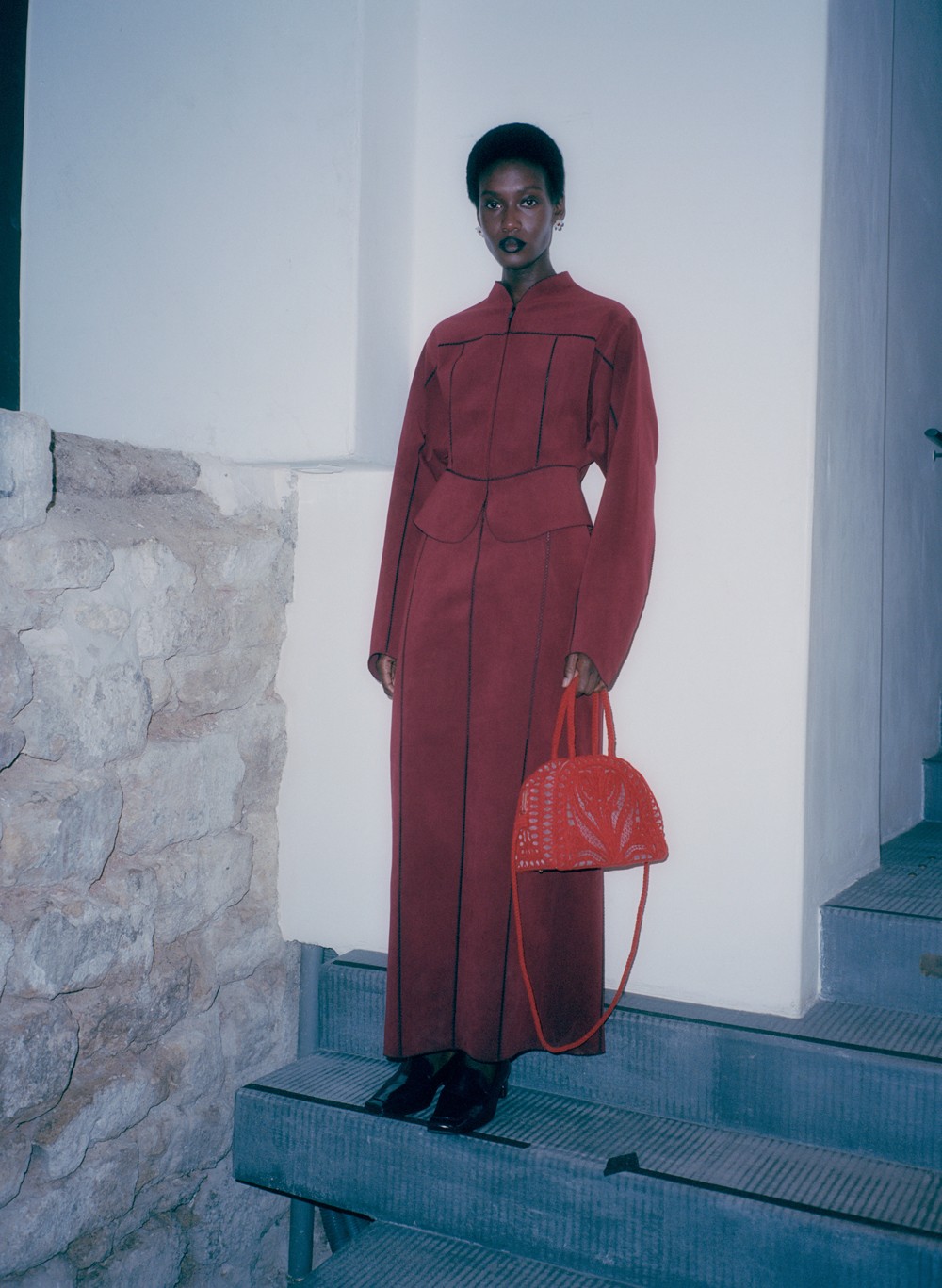 「日本のかたち」をテーマとした〈マメ クロゴウチ〉2025年秋冬コレクションの画像