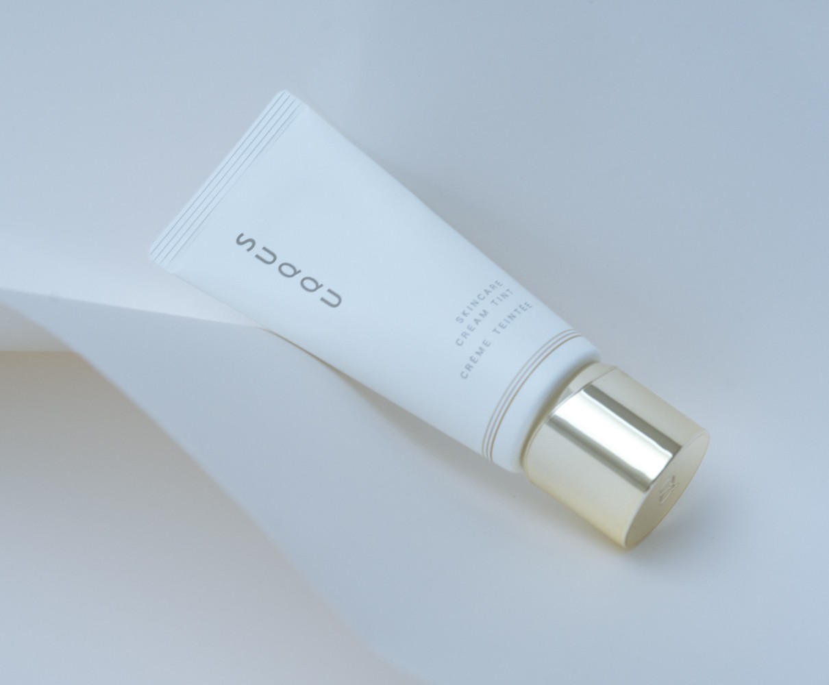 SUQQUのスキンティント