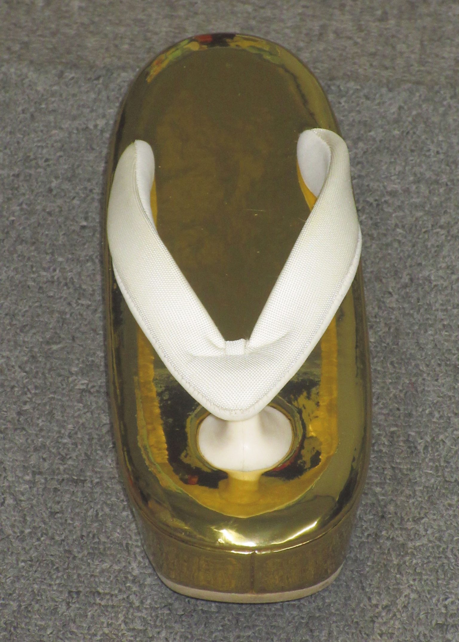 ブランケットがスカートに!? Jamie-Maree Shiptonが魅せる“見立て”の極意 - Slide:9