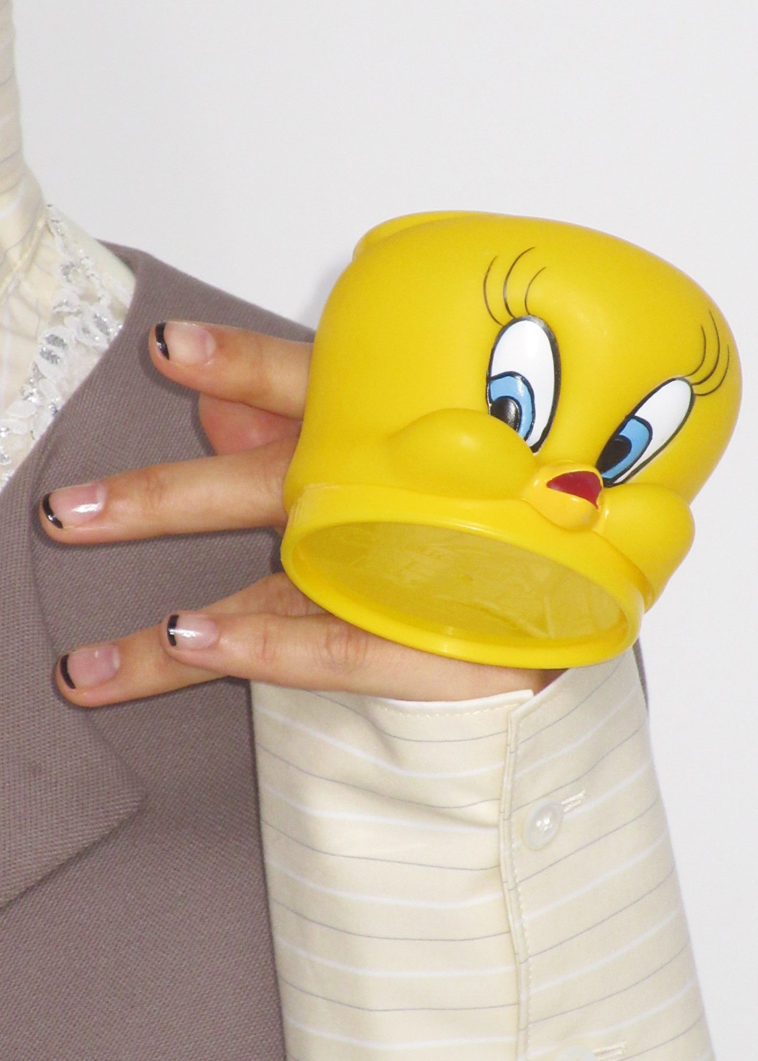 ブランケットがスカートに!? Jamie-Maree Shiptonが魅せる“見立て”の極意 - Slide:8