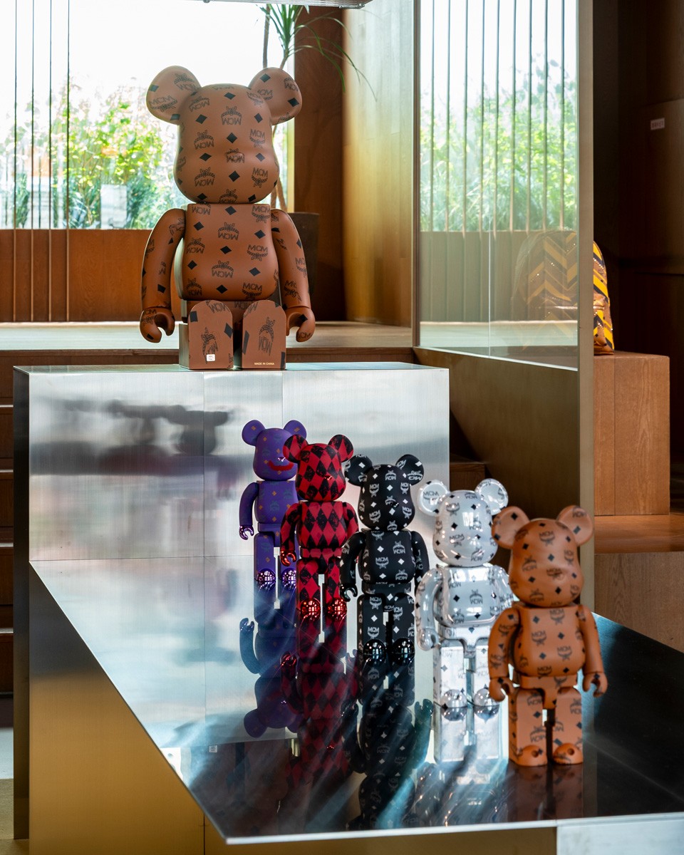 ソウル、MCM HAUS - Slide:2