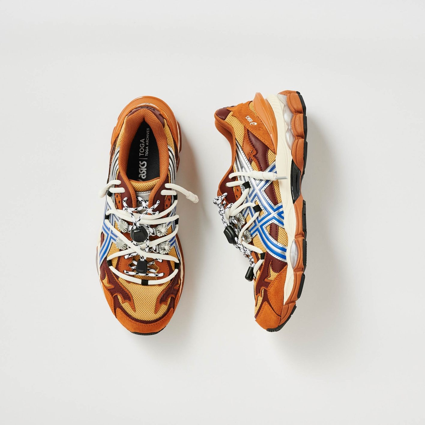 TOGA x ASICSのシューズ