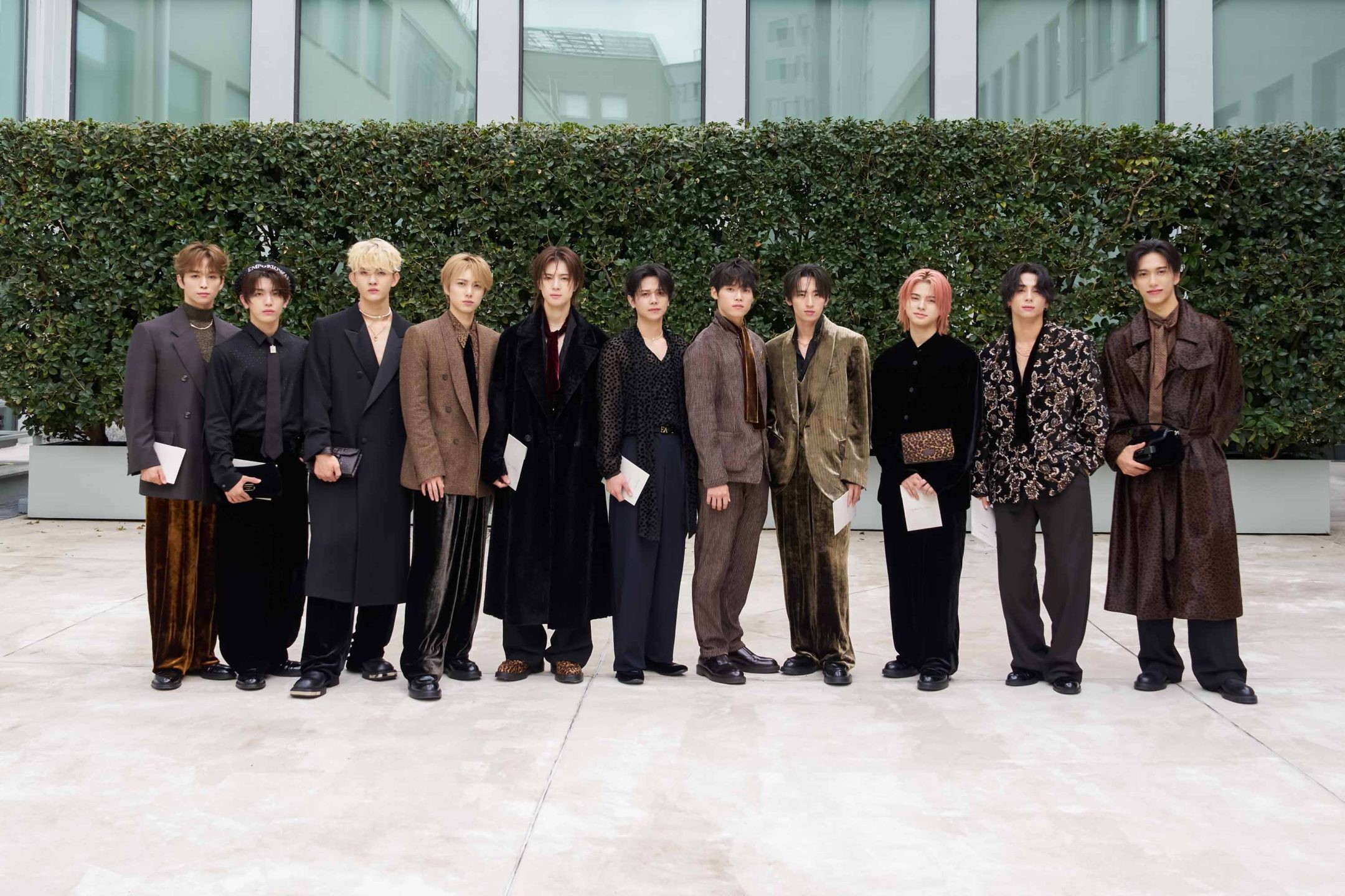 EMPORIO ARMANIの2026年春夏コレクションショーに来場したINI - Slide:1