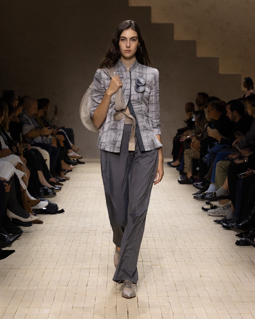 〈エンポリオ アルマーニ〉2026年春夏ショーに「INI」の11人が来場! - Slide:10