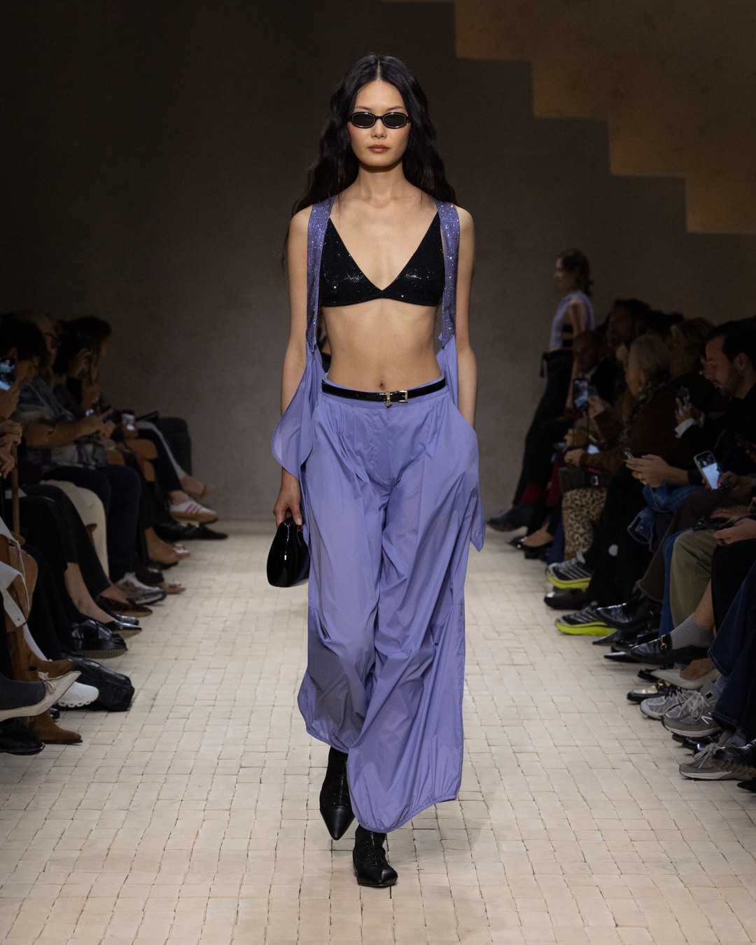 〈エンポリオ アルマーニ〉2026年春夏ショーに「INI」の11人が来場! - Slide:14