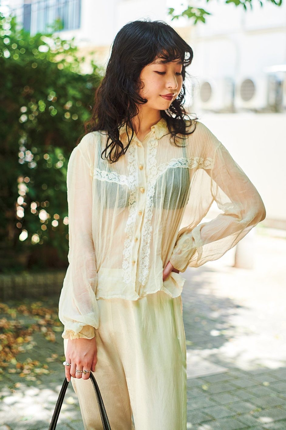 フリーランスMD&デザイナー津田梨穂子、「アンティークレース」を今っぽく落とし込む - Slide:2