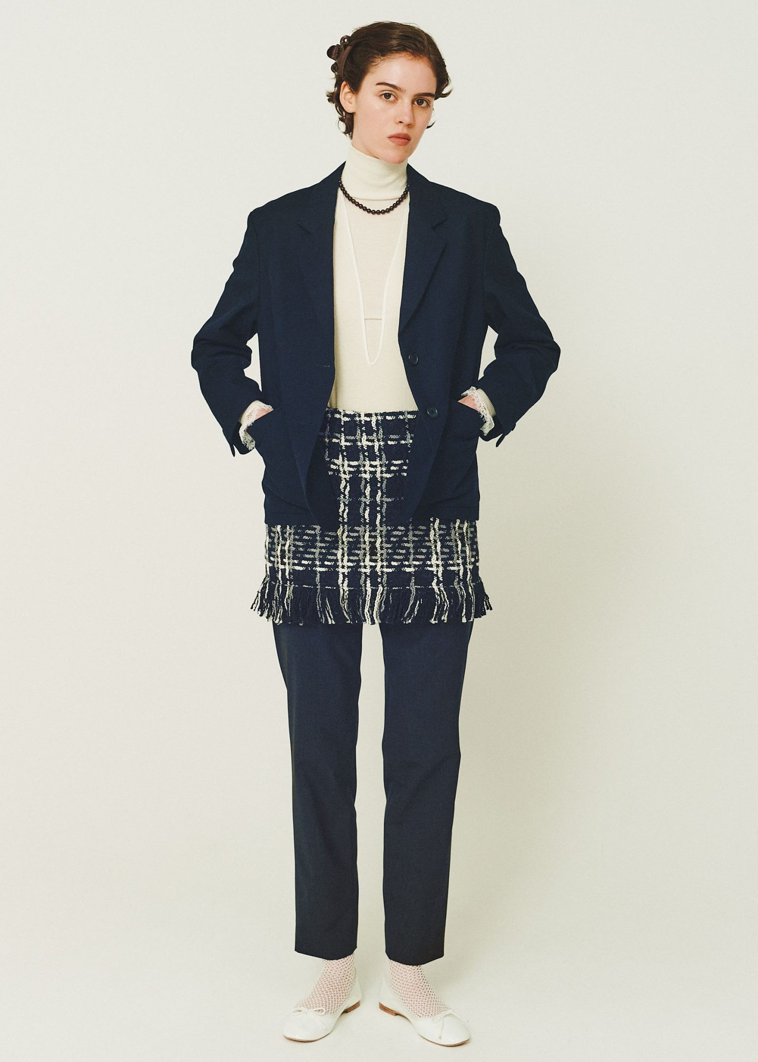 ネイビージャケット、今年着るならこんなふうに - Slide:1