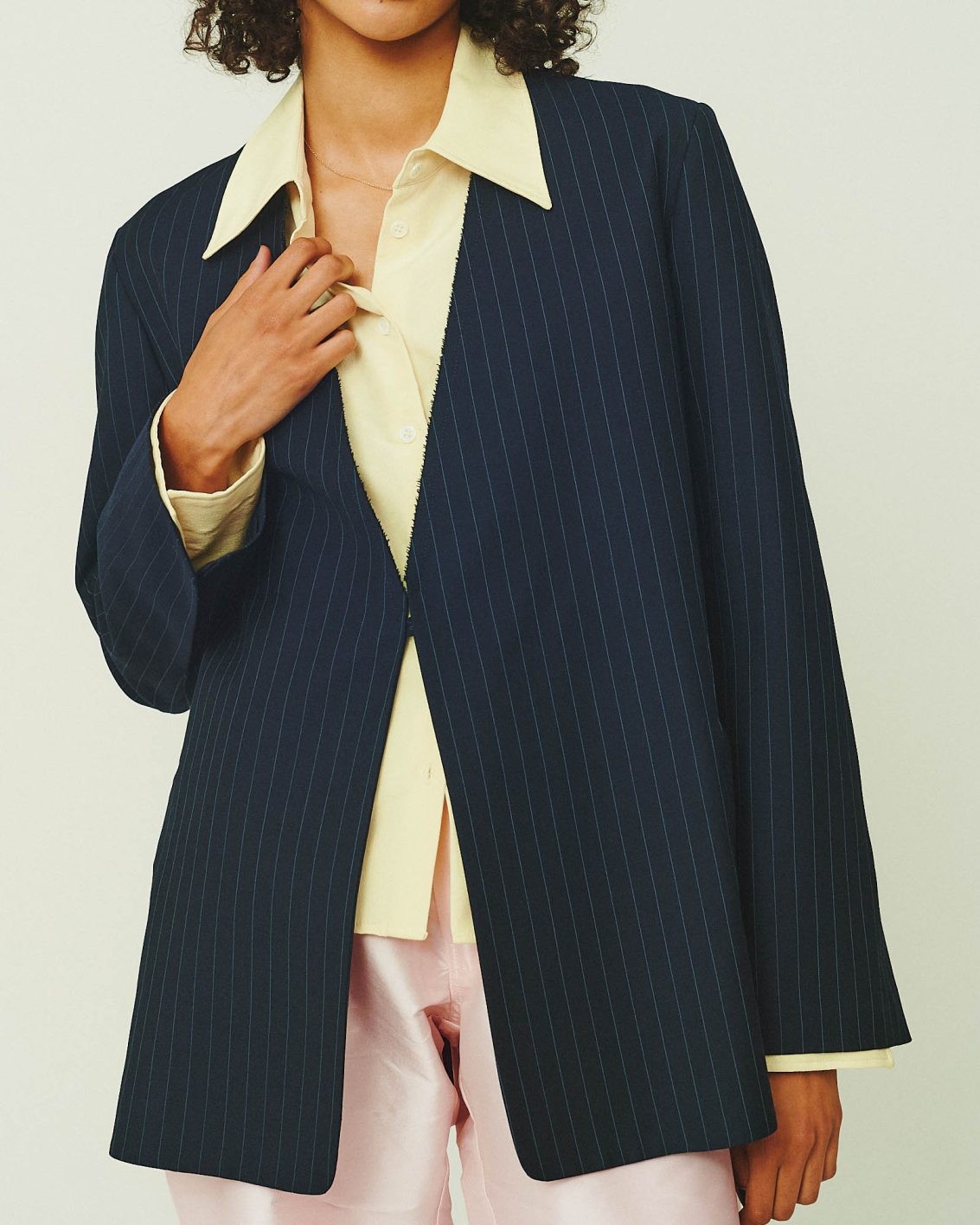 ネイビージャケット、今年着るならこんなふうに - Slide:2