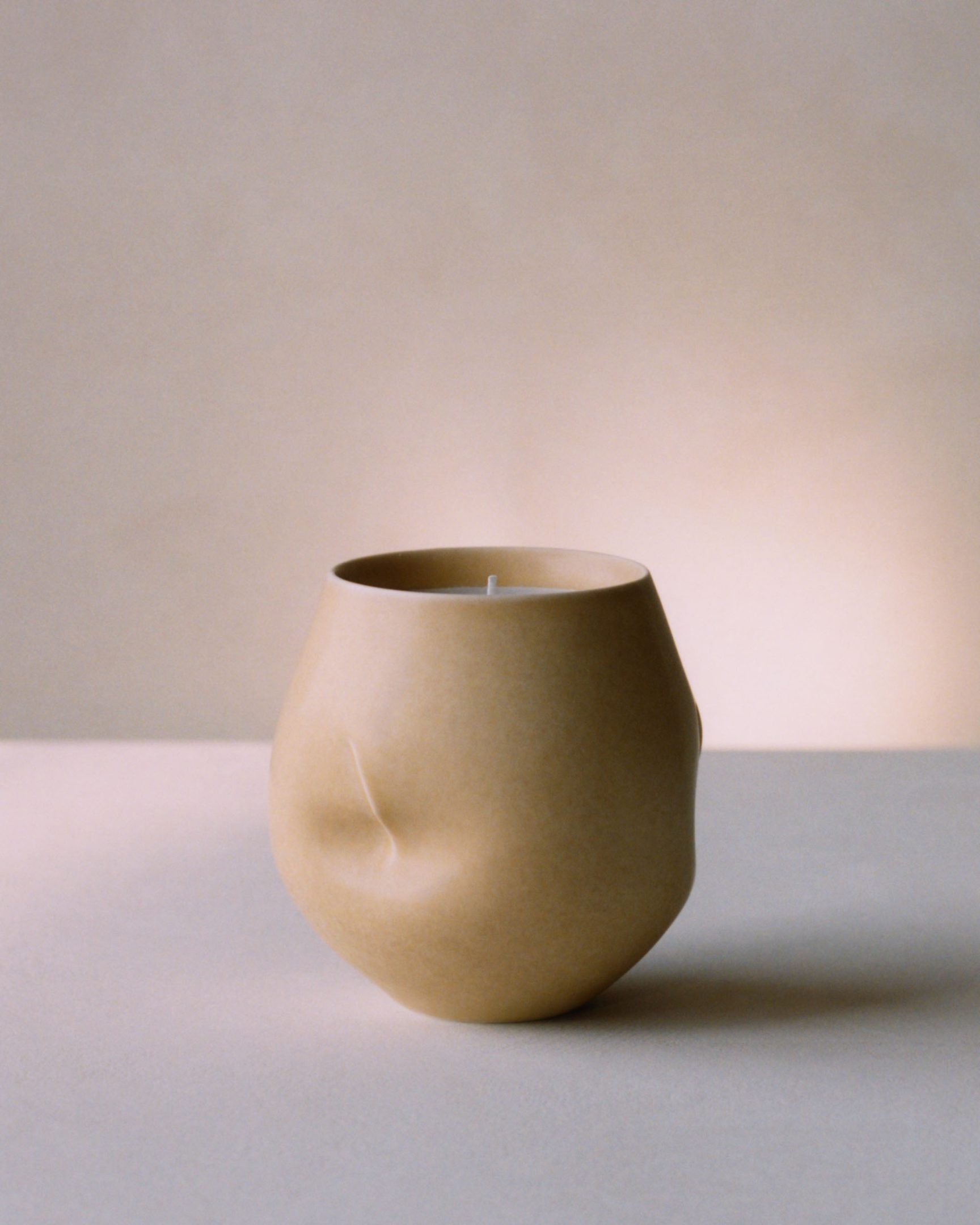 〈テクラ〉がもし香りを作ったら? キャンドルが初登場 - Slide:1