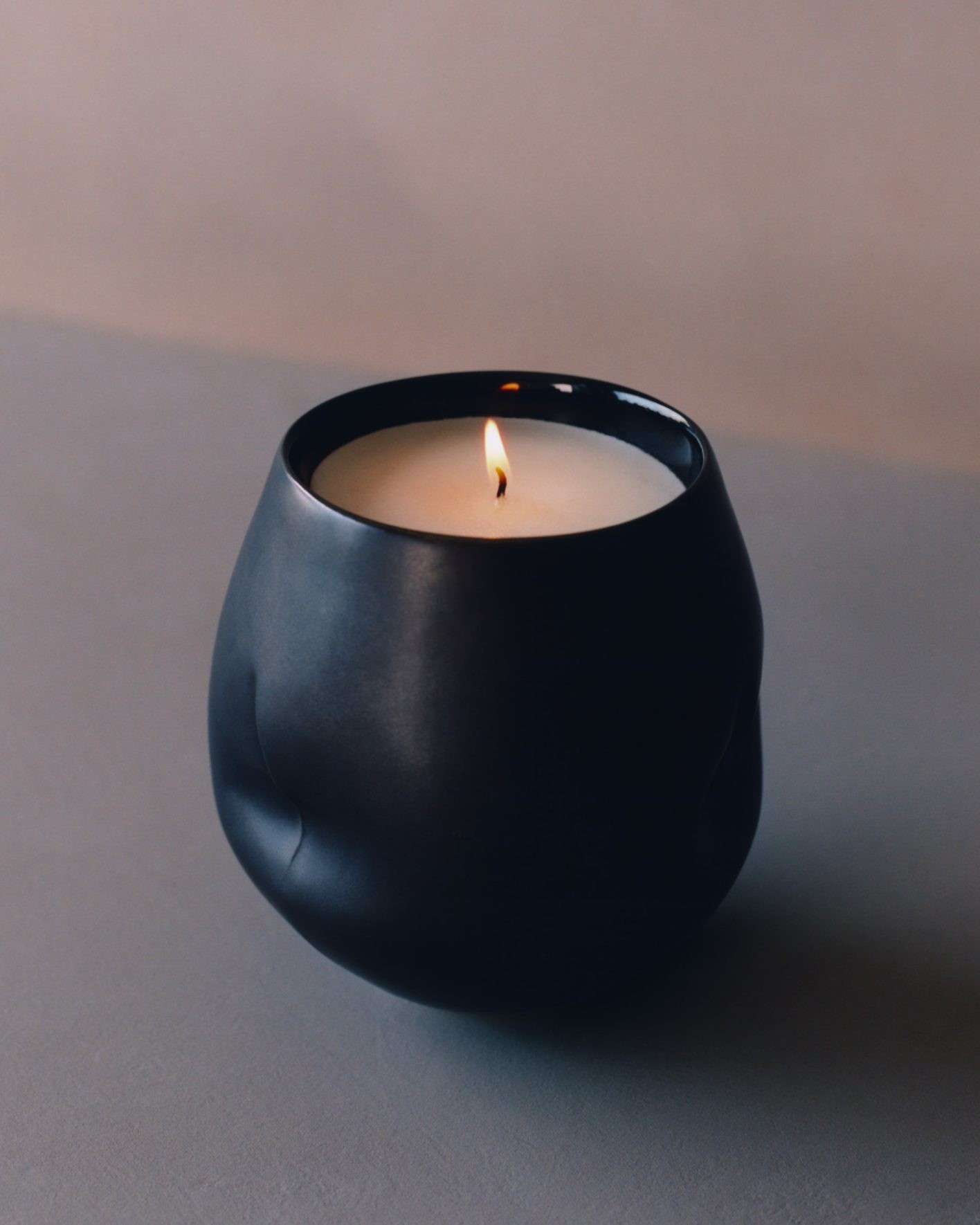 〈テクラ〉がもし香りを作ったら? キャンドルが初登場