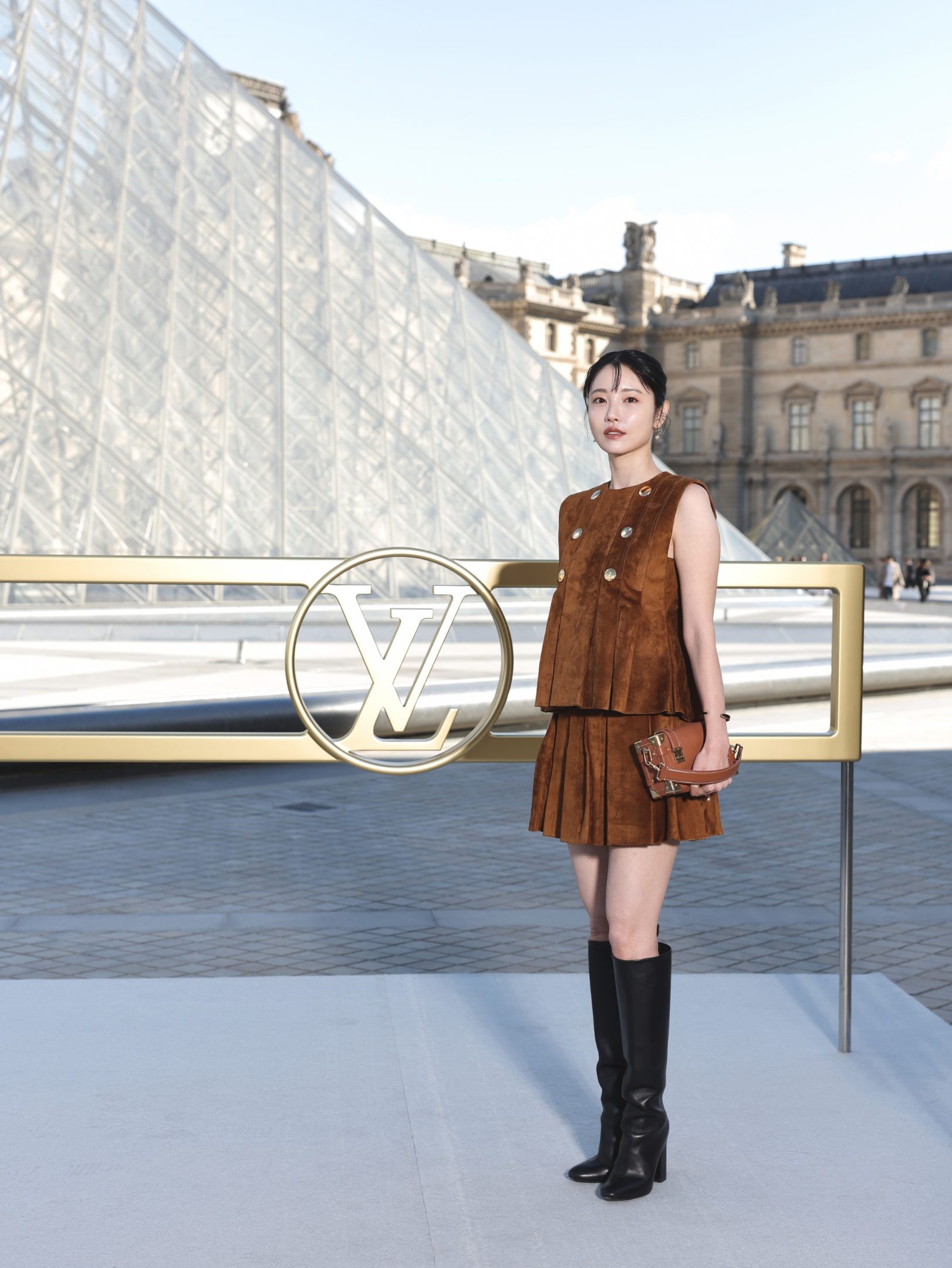 〈ルイ・ヴィトン〉2026年春夏ランウェイが讃える自由 - Slide:1