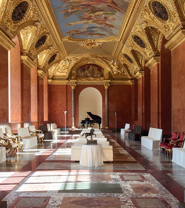 〈ルイ・ヴィトン〉2026年春夏ランウェイが讃える自由 - Slide:1