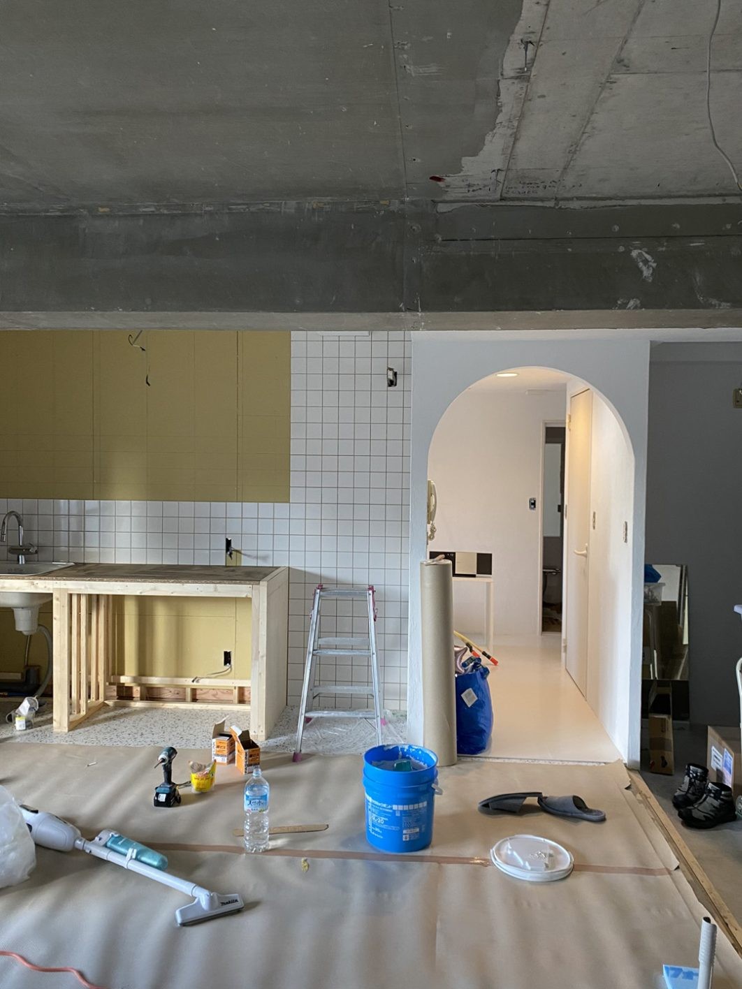 私と部屋 vol.134 イエローとブルーの交差点 - Slide:1