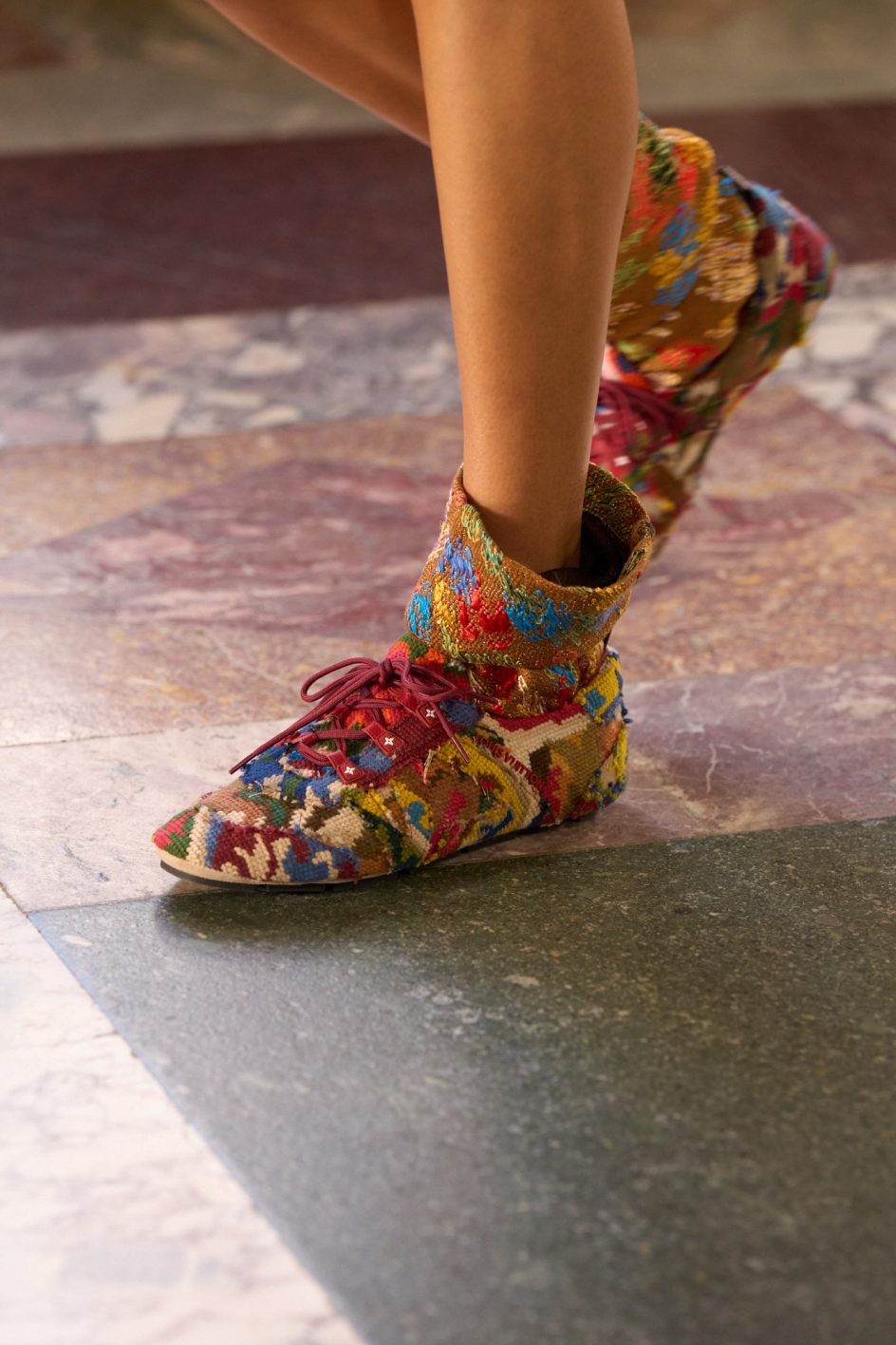 Louis Vuitton, ルイヴィトン - Slide:10